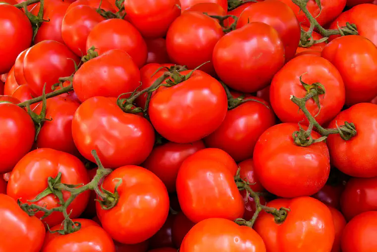 Benefits of Tomato for Skin